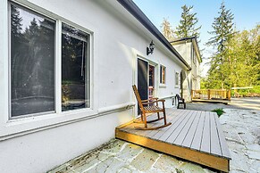 Hike & Explore: Guest Suite w/ Deck in Issaquah