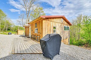 Secluded on 10 Acres: Livingston Getaway w/ Sauna!