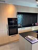 Huswell - Beachfront Apartment With sea View