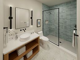 New Waterfront Home - Sunray House