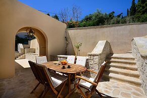 Beachfront Achillion Bay Villa in Corfu