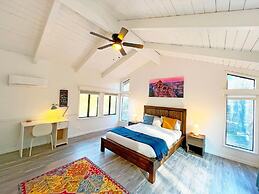 Modern Yosemite Cabin, 15min Bass Lake, Sleeps 8