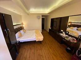 HOTEL MAYUR