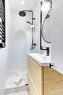 Chic 1BR by Eiffel Tower & Champ de Mars