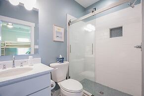 Salty Dalty & Three Buoys 3 Bedroom Townhouse