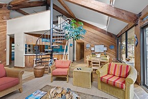 Beach Grove 3 Bedroom Home