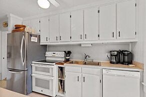 Sutton Cottage 5 Bedroom Home