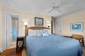 Sutton Cottage 5 Bedroom Home