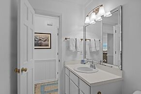 Highsmith Cottage 4 Bedroom Home