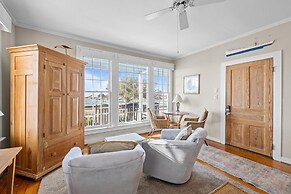 Condo On Front 1 Bedroom Condo