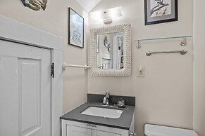 Condo On Front 1 Bedroom Condo