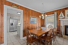 Pollock Cottage 6 Bedroom Home