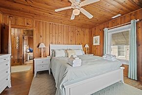 Pollock Cottage 6 Bedroom Home