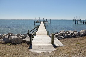 Dolphin Watch 3 Bedroom Home