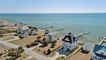 Dolphin Watch 3 Bedroom Home