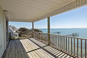 Dolphin Watch 3 Bedroom Home