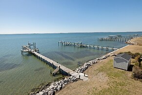 Dolphin Watch 3 Bedroom Home