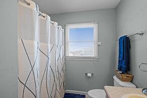 Dolphin Watch 3 Bedroom Home