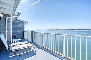 Harbour Island 402m 2 Bedroom Condo