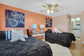 Harbour Island 402m 2 Bedroom Condo