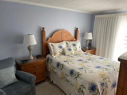 Harbour Island 103l 2 Bedroom Condo