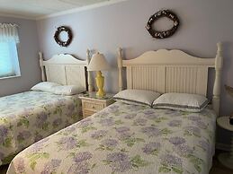 Harbour Island 103l 2 Bedroom Condo