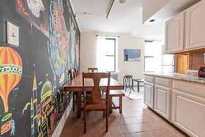 5 Bedroom 2 Bath Full Floor Midtown