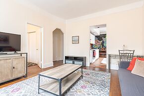 5 Bedroom 2 Bath Full Floor Midtown
