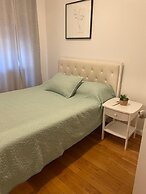 Prime Murray Hill 2 BR Gem
