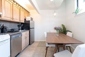 Amazing Furnished 1 BR Penthouse Midtown West