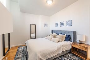 Amazing Furnished 1 BR Penthouse Midtown West