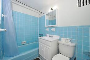 Charming UES Studio Walk to Subway Central Park