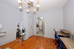 Spacious Upper East Side Studio