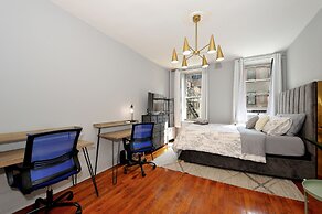 Spacious Upper East Side Studio