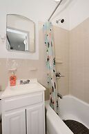 Spacious Upper East Side Studio