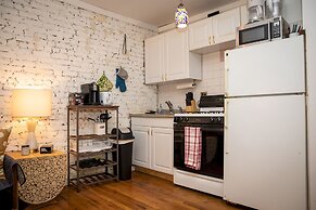 Sunny Fully Furnished Studio in Chelsea