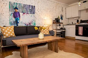 Sunny Fully Furnished Studio in Chelsea