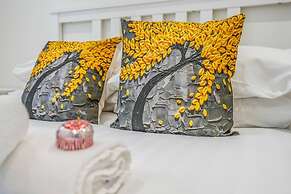 Luxury 2bed 2bath-ground Floor-free Parking