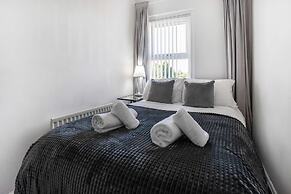 Comfy 3bed House-parking-garden