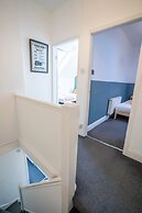 4bedrooms-3bath-9beds-wallsend