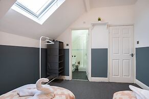 4bedrooms-3bath-9beds-wallsend