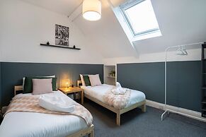 4bedrooms-3bath-9beds-wallsend