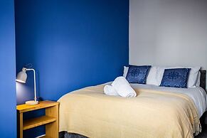 Large 3 Bed Apartment-sea Road