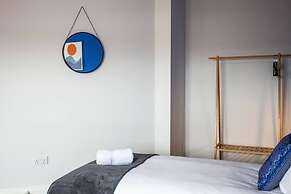 Large 3 Bed Apartment-sea Road