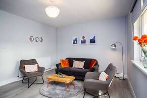 Large 3 Bed Apartment-sea Road