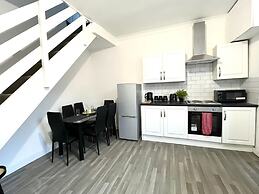 2bed House-10min Drive to Durham
