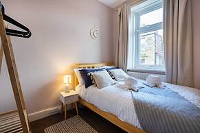 Gateshead-sleeps 6-free Parking