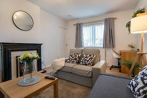 2 Bed Bungalow - Free Parking