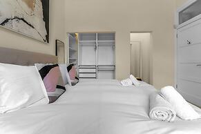 Stylish Elegance in City s Heart