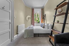 Stylish Elegance in City s Heart